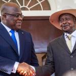 Félix Tshisekedi et Youweri Museveni, respectivement président de la RDC et de l'Ouganda