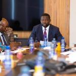 Le Comité de suivi de la paie en réunion à Kinshasa.