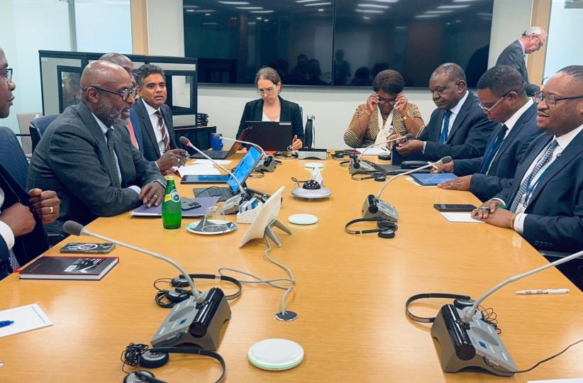 Lors d'une séance du travail entre le FMI et le gouvernement congolais représenté par le ministre de Finances à Washington