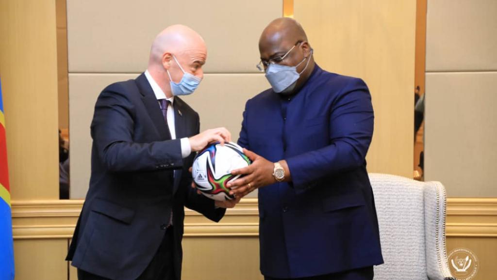 Le président de la FIFA et Félix Tshisekedi 