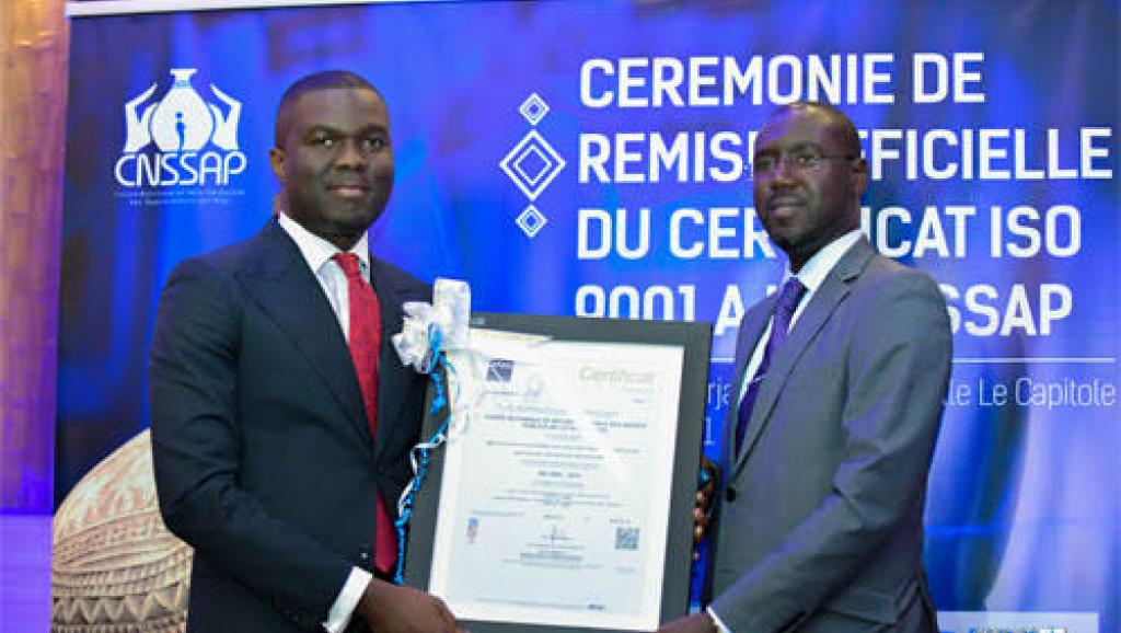 Tombola Muke, chargé de mission de la CNSSAP lors de la cérémonie de remise de certificat ISO 2021. Ph. Droits tiers.