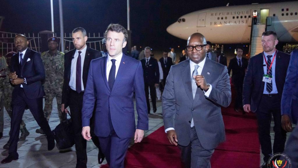 Le président français a été accueilli par le Premier Ministre Sama Lukonde 