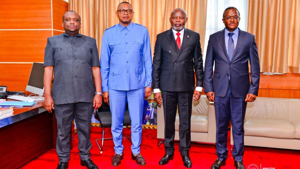 Les gouverneurs du Kasaï Oriental Mathias KABEYA et du Kasaï central John KABEYA ont fait le déplacement de Kinshasa