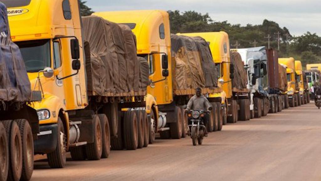 Des camions transportant des minerais sur l'axe Kasumbalesa-Lubumbashi. Photo d'illustration