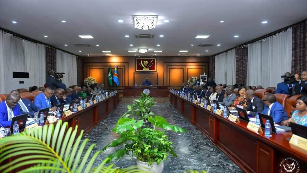 La réunion du conseil des ministres 