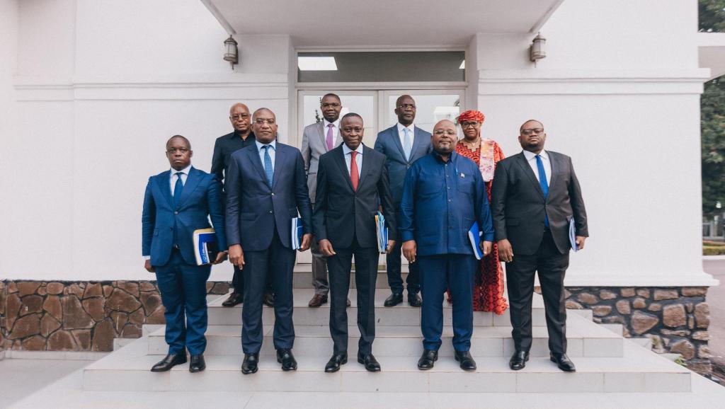 Les ministres membres du Comité de conjoncture économique 