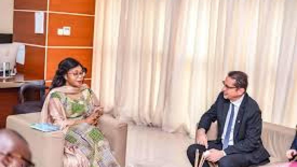 La ministre des Affaires foncières, Acacia Bandubola et Bruno Lemarquis, Représentant spécial adjoint du SG de l’ONU en RDC