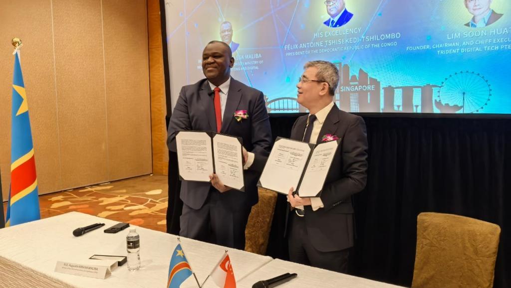 Signature à Singapour d'un accord entre le ministre de postes, télécommunications et numérique et le PDG de Tridentity Digital Tech Holdings