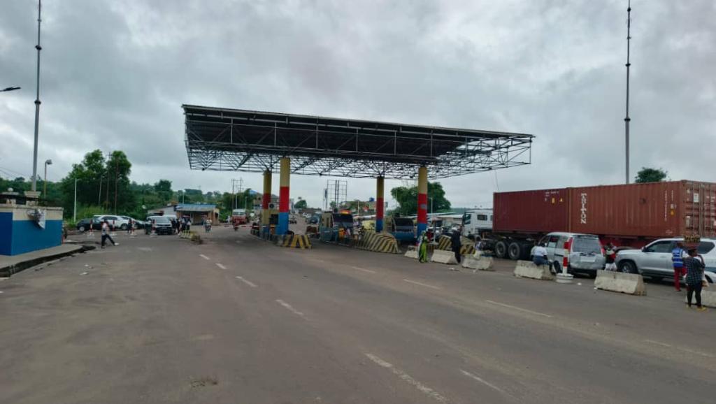 Le poste de péage de Kasangulu. Photo Deskeco