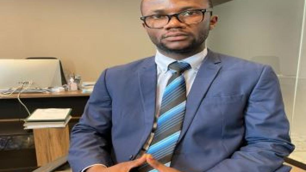Jonathan Muya Kupa, doctorant en économie (UNIKIN)