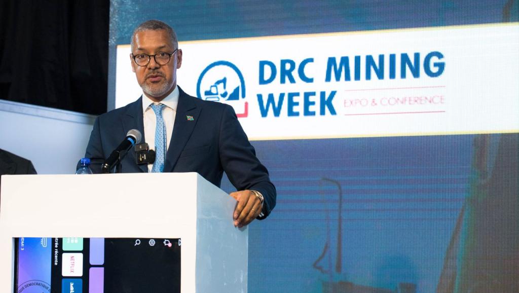 Kizito Pakabomba, ministre congolais des mines 