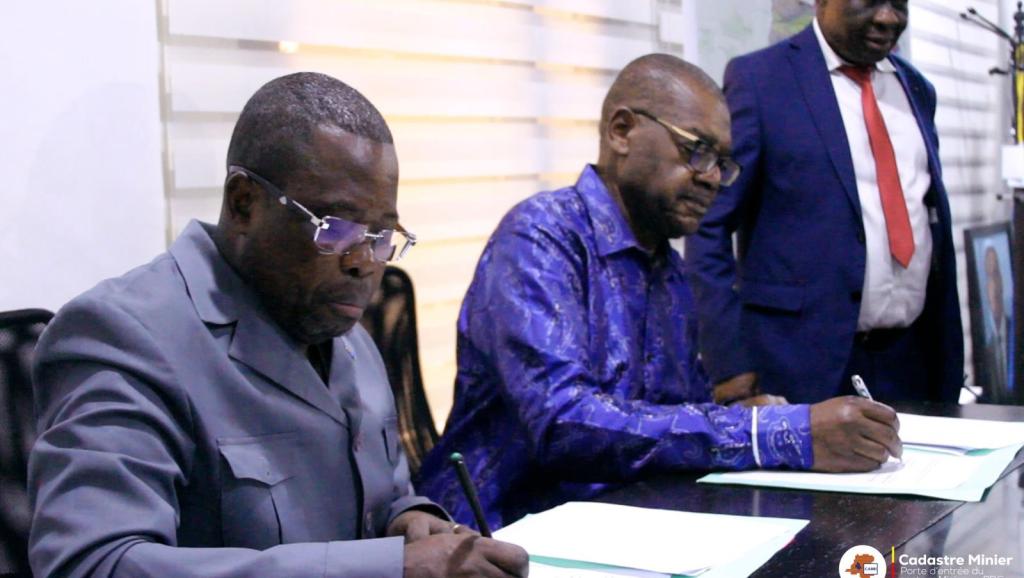 Lors de la signature du protocole d’accord portant sur l’encadrement de l’impôt relatif à la superficie des concessions minières