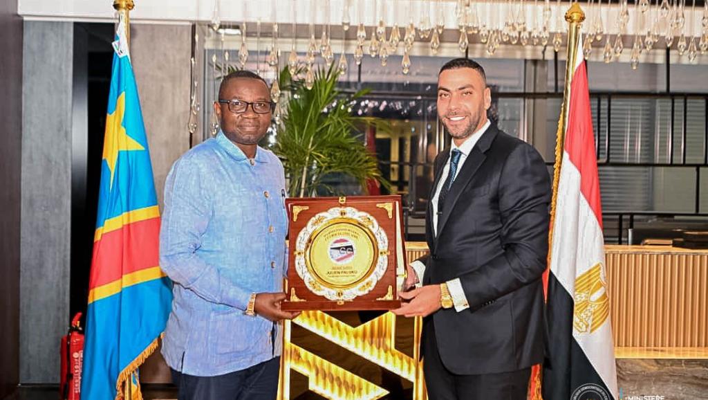 Julien Paluku, et Mahmoud Samih, PDG de Mahmoud Samih Holding lors de l'évaluation du parténariat au Caire ce dimanche 14 septembre 2025