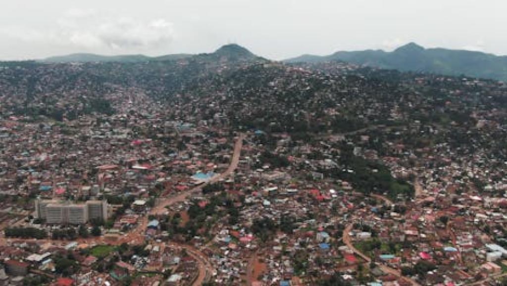 Vue aérienne de la ville de Bukavu, chef-lieu de la province du Sud-Kivu dans l'Est de la RDC 