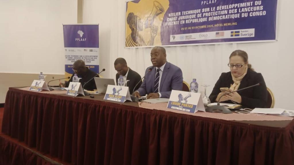 Lors de l'atelier de réflexion aux contours d’une loi nationale sur la protection des lanceurs d’alerte en RDC à Kinshasa 