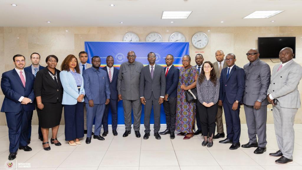 Ministre de Mines Watum Kakbamba et la délégation du Fonds monétaire international