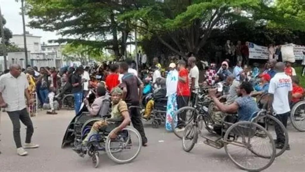 Personnes vivant avec handicap