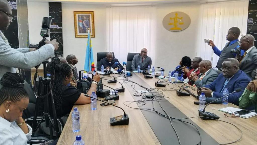 La Cour des comptes en breifing presse à Kinshasa.