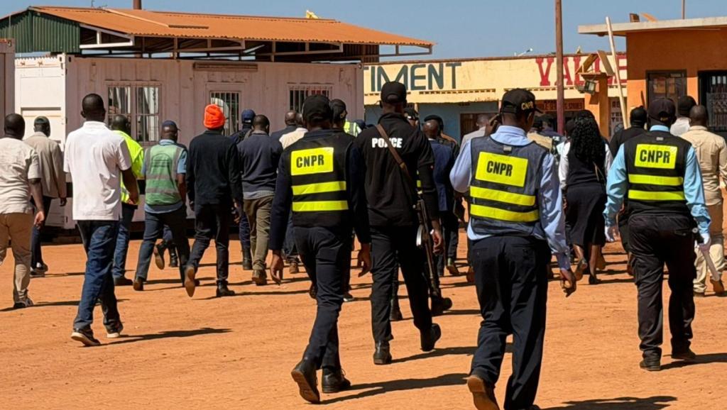 Illustration des opérations de contrôle des véhicules dans le Haut-Katanga 