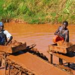 Exploitation artisanale de diamant dans le Kasaï