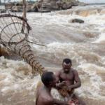 Un pêcheur sur le fleuve Congo à Kisangani. Photo d'illustration