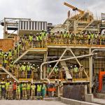 Les travailleurs dans les mines industrielles. Ph. Droits tiers