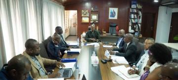 Les syndicalistes de la RTNC autour de Patrick Muyaya, ministre de la communication et des médias 
