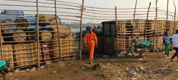 Photo d'illustration :Site de transit du carburant illicite à Moanda