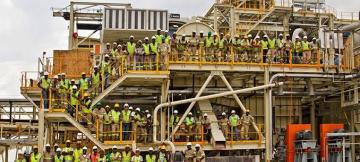 Les travailleurs dans les mines industrielles. Ph. Droits tiers