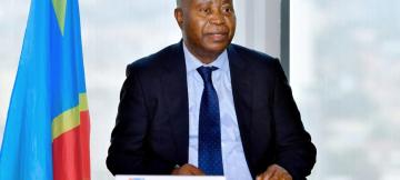 Adolphe Muzito, Ministre du Budget lors d'une concertation avec les partenaires techniques et financiers à Kinshasa
