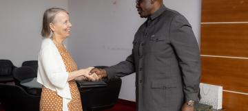 Le ministre de Mines Louis Watum et l'ambassadrice américaine en RDC, Lucy Tamlyn