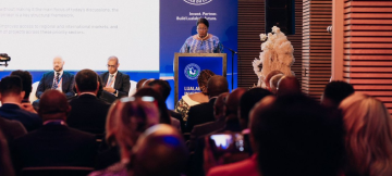 Fifi Masuka, gouverneure de la province de Lualaba face aux investisseurs internationaux à Cape Town, en Afrique du Sud