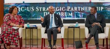 Patrick Muyaya, ministre de Communication et média lors du forum du partenariat stratégique 