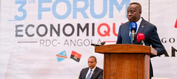 Daniel Mukoko Samba, ministre congolais de l'économie nationale 