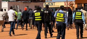 Illustration des opérations de contrôle des véhicules dans le Haut-Katanga 