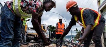 Déploiement des fibres optiques.