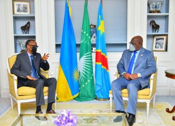 Félix Tshisekedi et Paul Kagame au sommet de Paris sur le financement des économies africaines. Ph. Droits tiers.