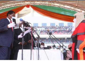 Le Président Zambien Hakainde Hichilema prêtant serment 