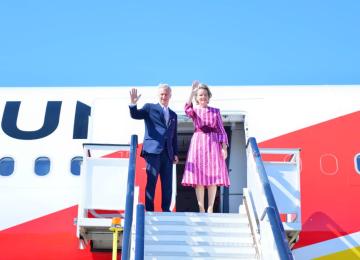 Retour en Belgique du couple royal depuis l'aéroport de la Luano à Lubumbashi 
