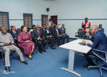 Le ministre Patrick Muyaya a tenu une réunion avec les membres de l'UNPC et des organisations de la presse