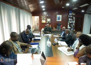Les syndicalistes de la RTNC autour de Patrick Muyaya, ministre de la communication et des médias 