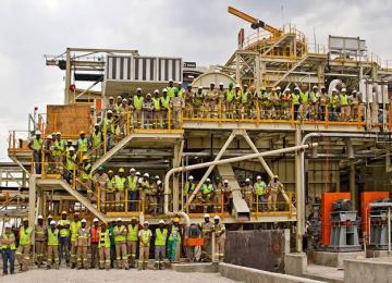 Les travailleurs dans les mines industrielles. Ph. Droits tiers
