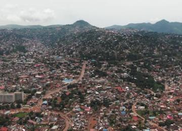 Vue aérienne de la ville de Bukavu, chef-lieu de la province du Sud-Kivu dans l'Est de la RDC 