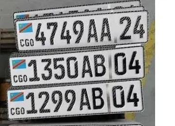 Plaques d'immatriculation.