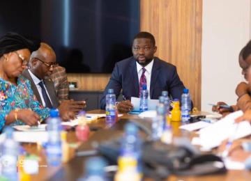 Le Comité de suivi de la paie en réunion à Kinshasa.