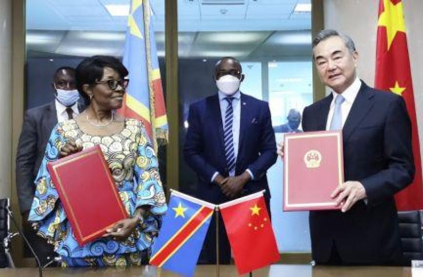 Marie Tumba et Wang Yi