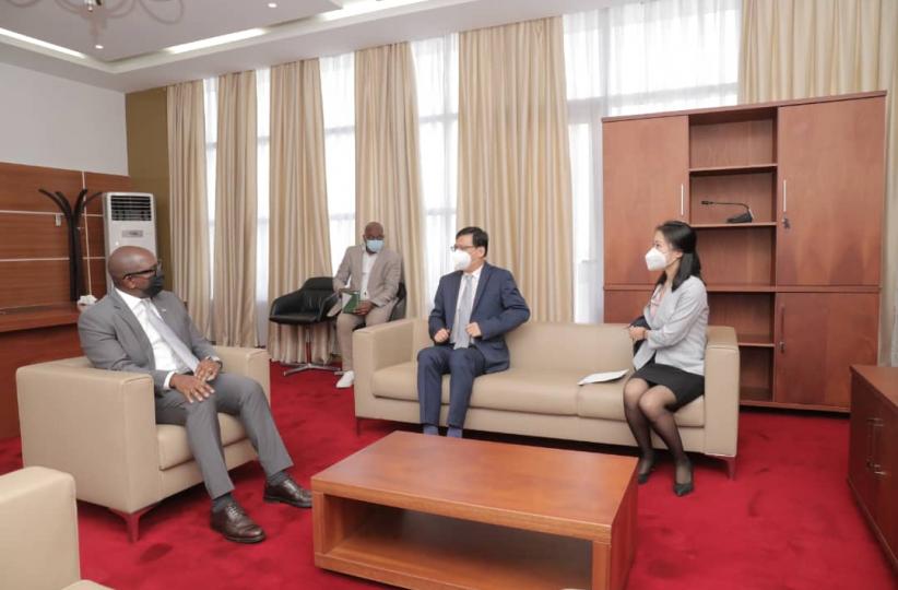 Le PM Sama Lukonde et l'ambassadeur de Chine en RDC