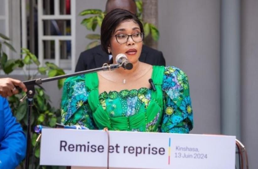 La ministre des Affaires foncières, Acacias Bandubola Mbongo