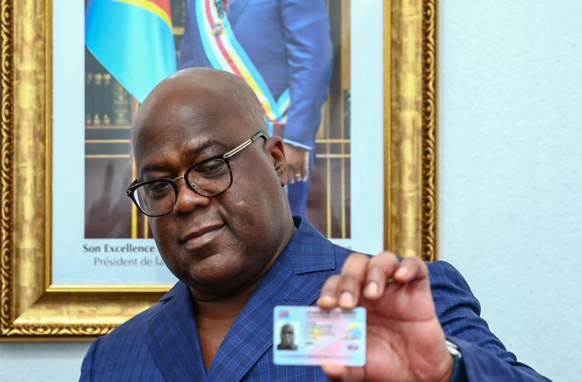 Félix Tshisekedi tenant le permis de conduire 