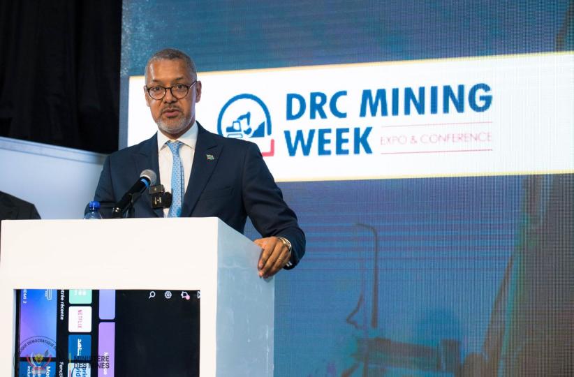 Kizito Pakabomba, ministre congolais des mines 